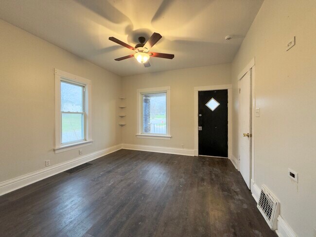 Building Photo - 1200 Ada St