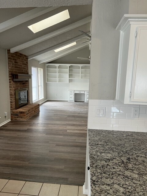Building Photo - 16326 Locke Haven Dr