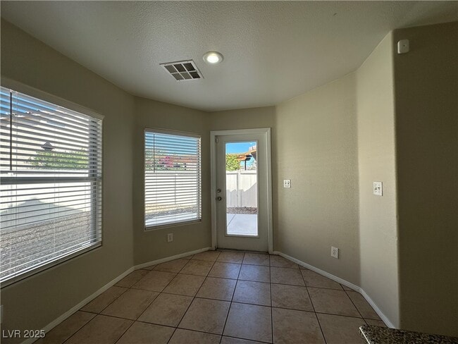 Building Photo - 5926 Mahogany Mountain Dr