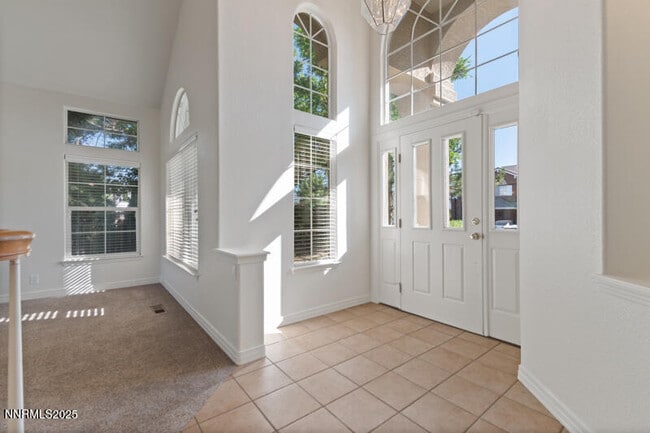 Building Photo - 7021 Heatherwood Dr