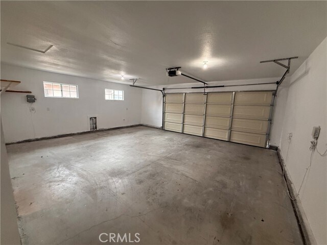 Building Photo - 2971 Peach Tree St