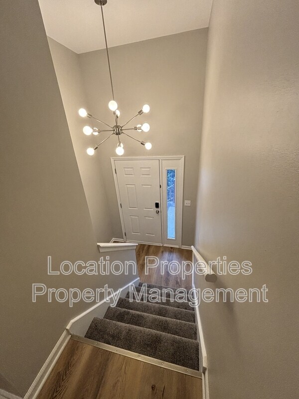 Building Photo - 1424 Applegate Ct