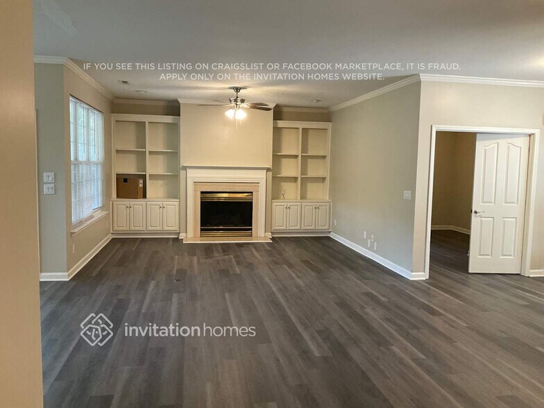 Building Photo - 17032 Stinson Ave