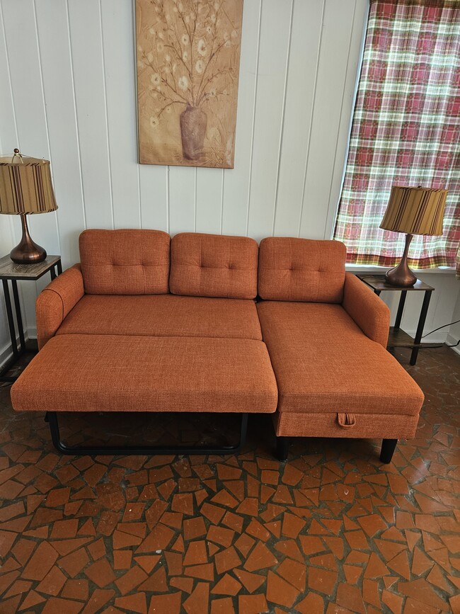 Building Photo - 1857 E Holmes Rd