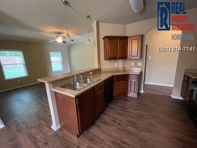 Building Photo - 2064 Fern Valley Dr