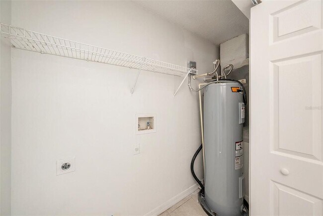 Building Photo - 1020 Brenton Leaf Dr