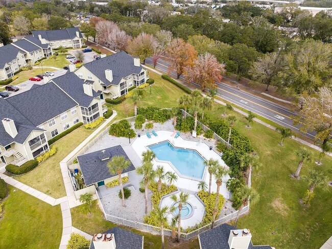 Building Photo - 3713 S Lake Orlando Pkwy