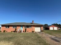 Building Photo - 106 Hawthorne Dr