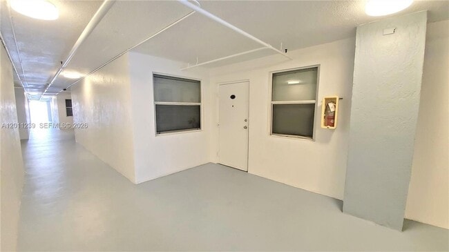 Building Photo - 2575 SW 27th Ave