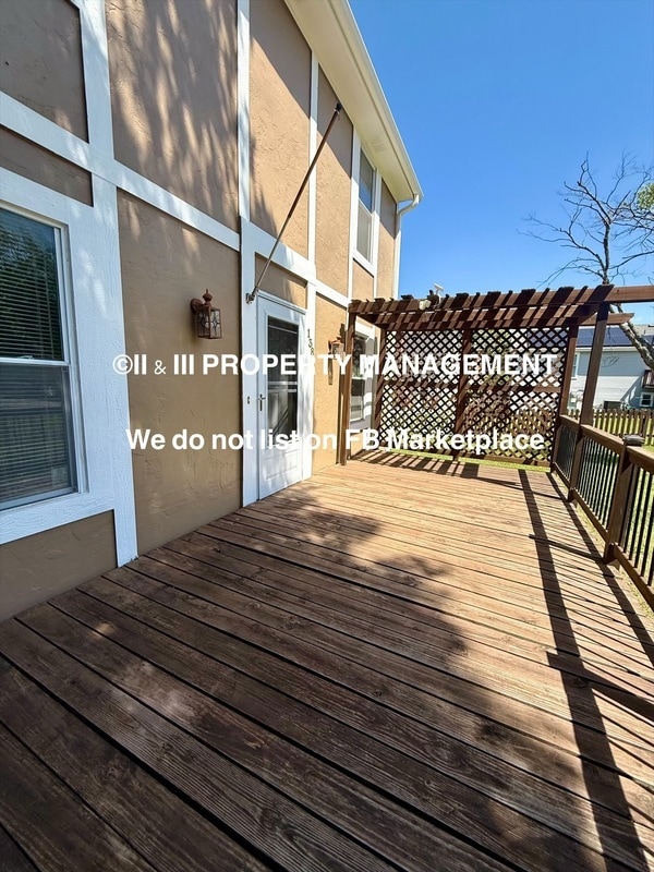 Building Photo - 138 E Nelson Cir