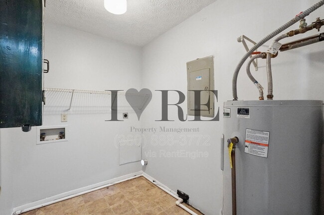 Building Photo - 2591 Millrace Dr