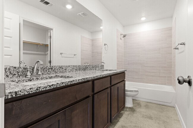Building Photo - 906 Wax Myrtle Ct