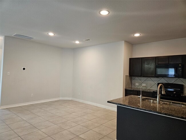 Building Photo - 2833 Bretton Woods Dr