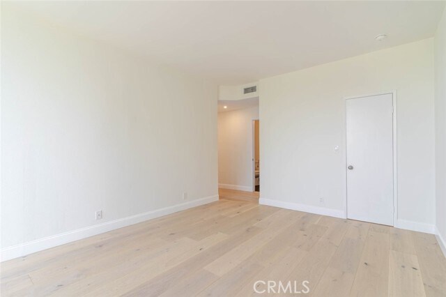Building Photo - 1305 N Columbus Ave