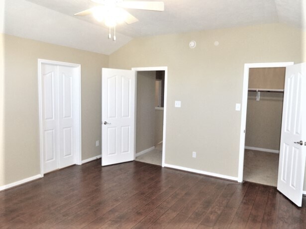 Building Photo - 12027 Bunny Ln