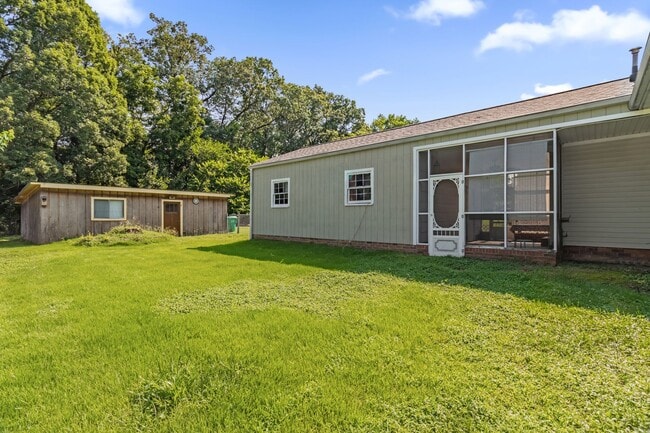 Building Photo - Cute 3 bedroom, 1 bathroom in High Point