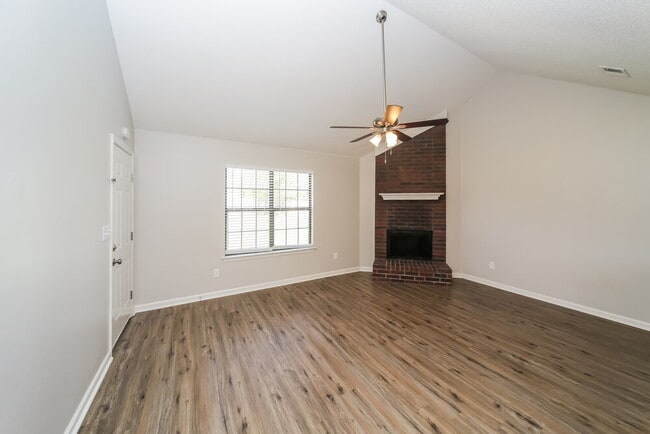 Building Photo - 5417 Riverdale Rd