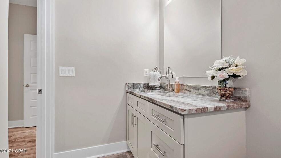 Building Photo - 2916 Laurie Ave