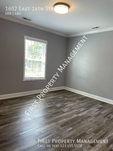 Building Photo - 1602 E 14th St