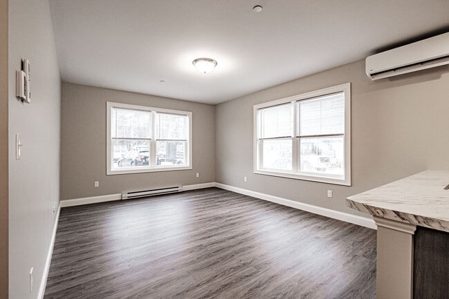 Building Photo - Lakewood Apartments- 19 Eco Way