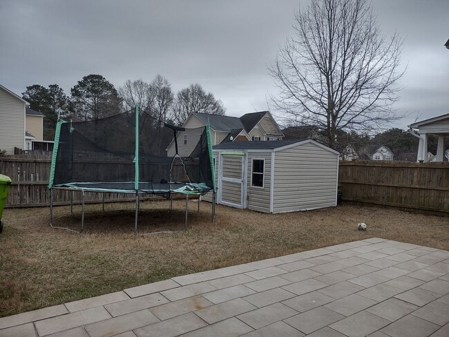 Building Photo - Outstanding FIVE Bedroom Home in Northeast Columbia!