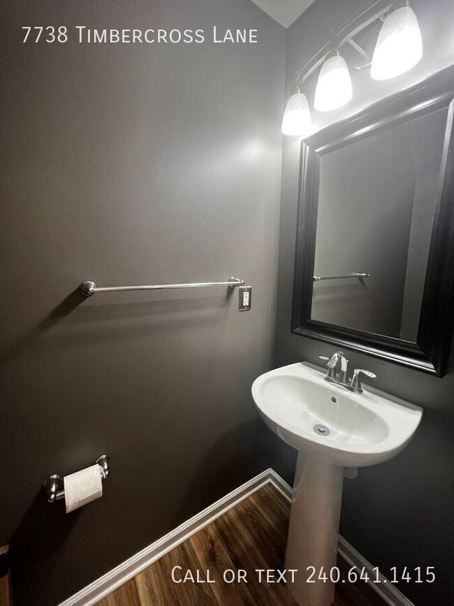 Building Photo - 7738 Timbercross Ln