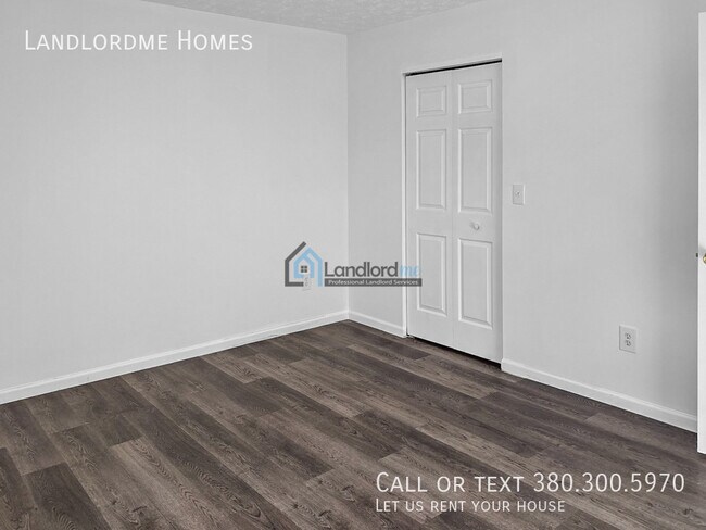 Building Photo - 8111 Royal Elm Dr