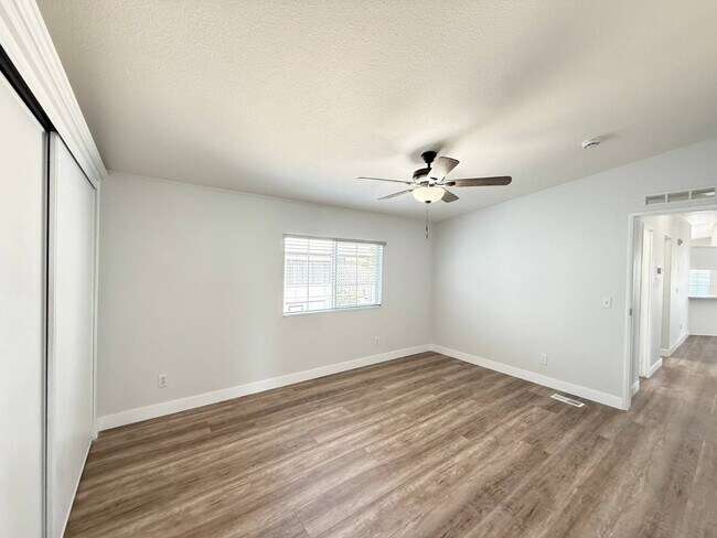 Building Photo - 4 Magnolia Via