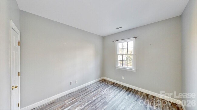 Building Photo - 7819 Red Oaks Trail