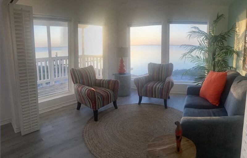 Building Photo - 3021 Laguna Shores Rd