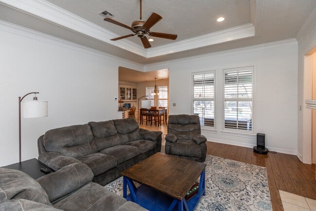 Building Photo - 7790 Deer Chase Dr