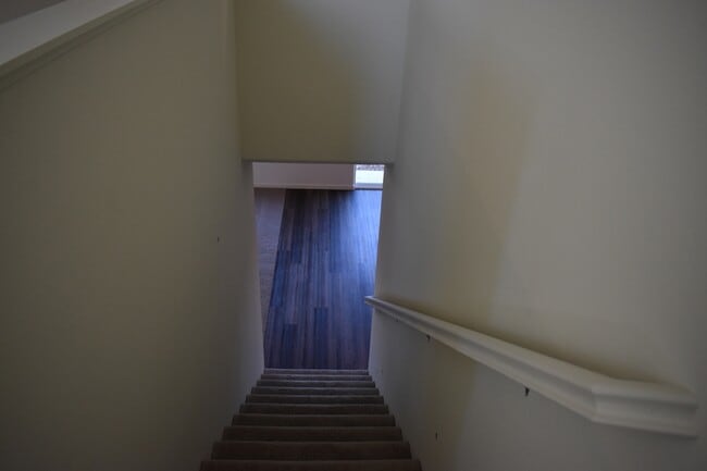 Building Photo - 4049 Cinnabar Ave