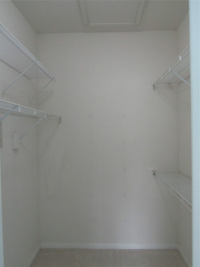 Building Photo - 1330 Old Spanish Trl
