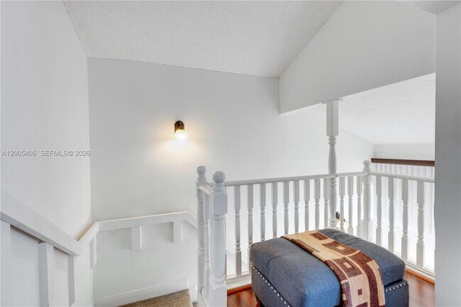 Building Photo - 8390 N Missionwood Cir