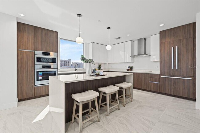 Building Photo - 777 3rd Ave N