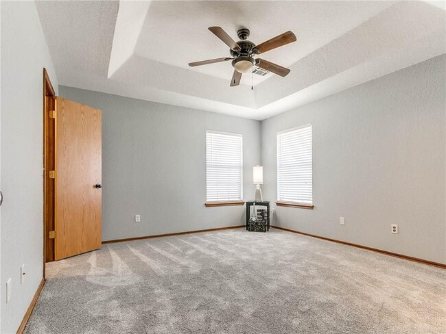 Building Photo - Beautiful 3 Bedroom 2 Bath Home In Choctaw!!!