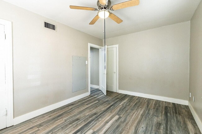 Building Photo - 2311 25th St