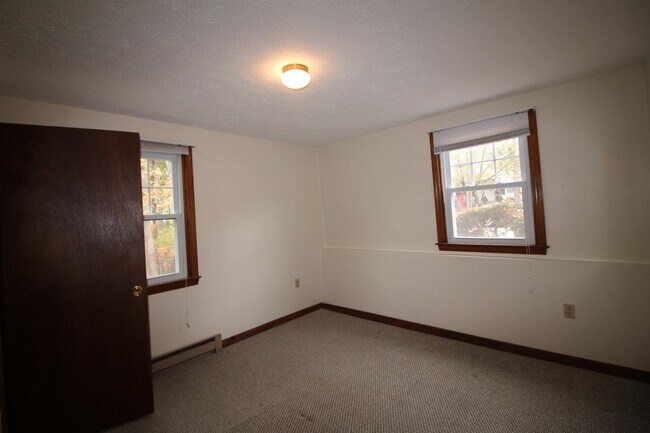 Building Photo - 84 Franklin St