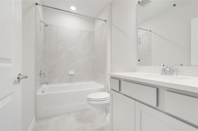 Building Photo - 7357 Ivy Tendril Ave