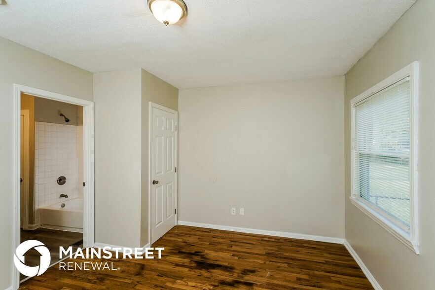Building Photo - 3313 Penway Ave