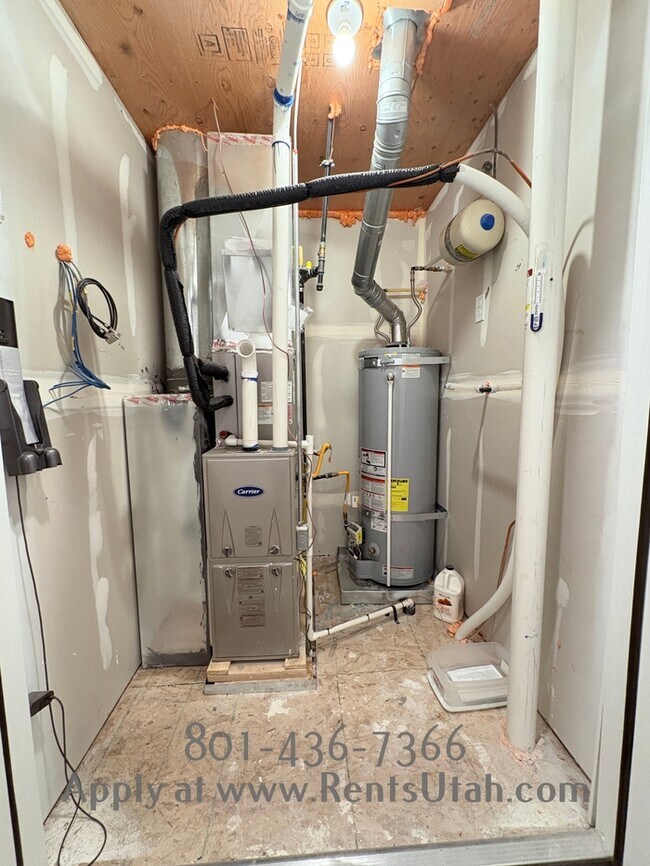 Building Photo - Canvasback