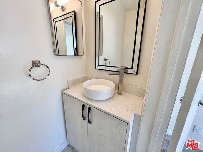 Building Photo - 1426 Orange Grove Ave