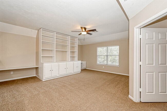 Building Photo - 4026 N Barnett Way