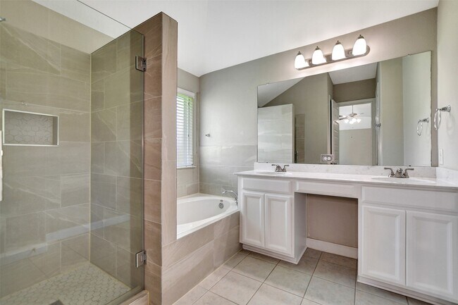 Building Photo - 22610 Birch Ridge Meadow Dr