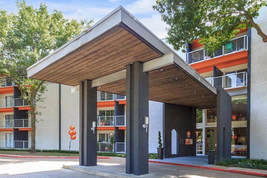 The Pearl at Midtown 6008 Ridgecrest Rd Dallas TX 75231 Apartment