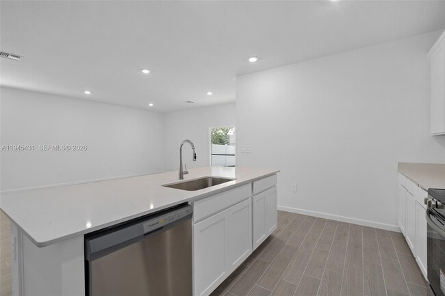 Building Photo - 8934 SW 69th Ter