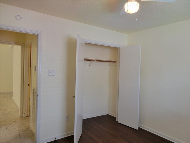 Building Photo - 19330 Larissa Dr