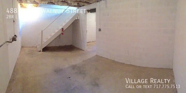 Building Photo - 488 N Walnut St