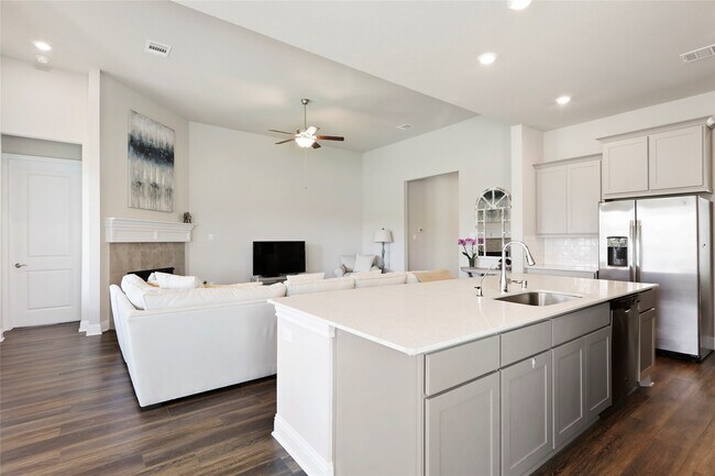 Building Photo - 50 Wyatt Oaks Dr