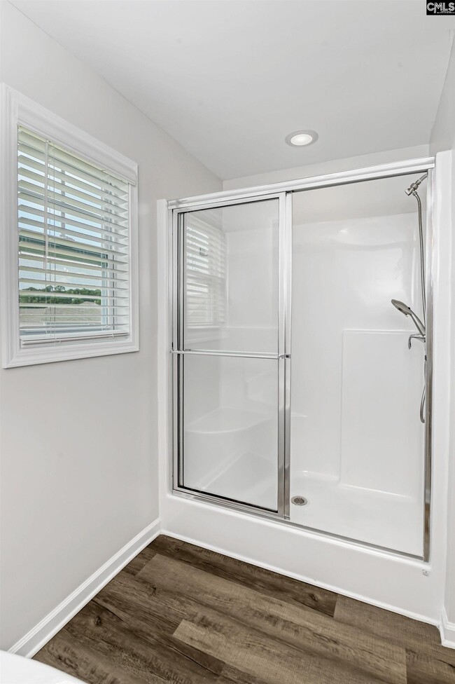 Building Photo - 728 Bustling Br Ln